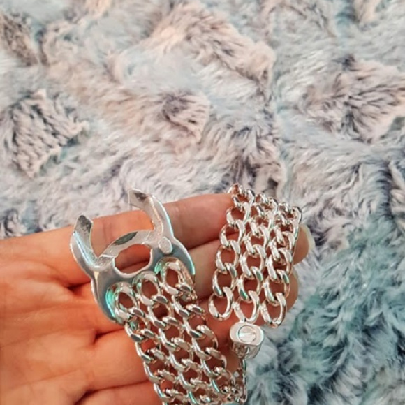 Chanel triple chain CC turn lock silver bracelet - Picture 4 of 15